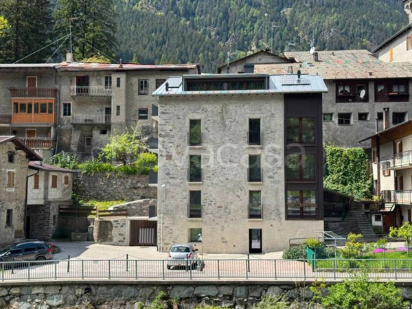 appartamento in vendita a Valdisotto in zona Cepina
