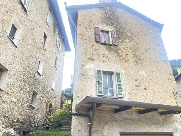 appartamento in vendita a Valdisotto in zona Piatta