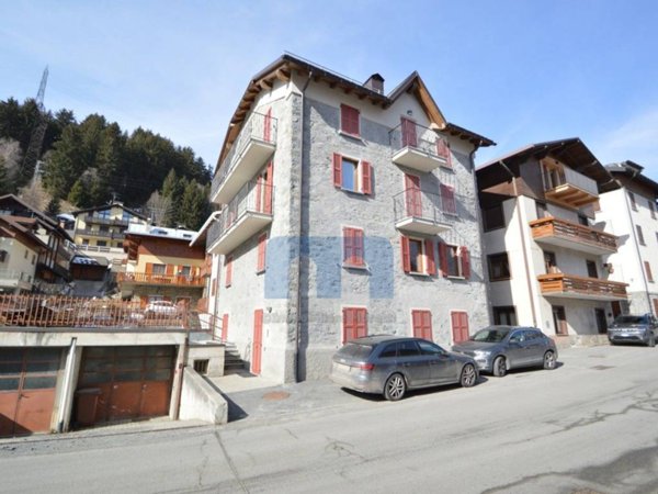 appartamento in vendita a Valdisotto in zona Santa Lucia