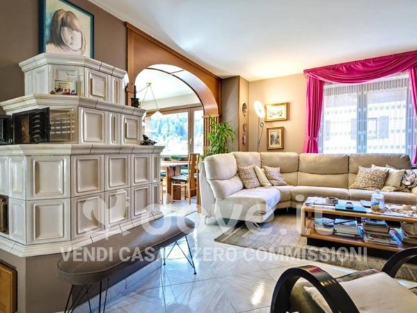 casa indipendente in vendita a Valdisotto