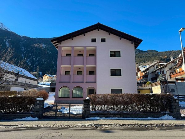 appartamento in vendita a Valdisotto in zona Piazza