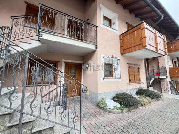 appartamento in vendita a Valdisotto in zona Cepina