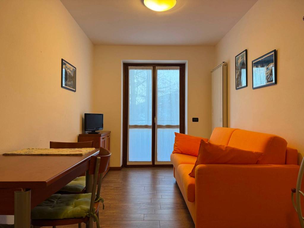 appartamento in vendita a Valdisotto in zona Oga