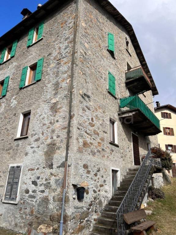 appartamento in vendita a Valdisotto