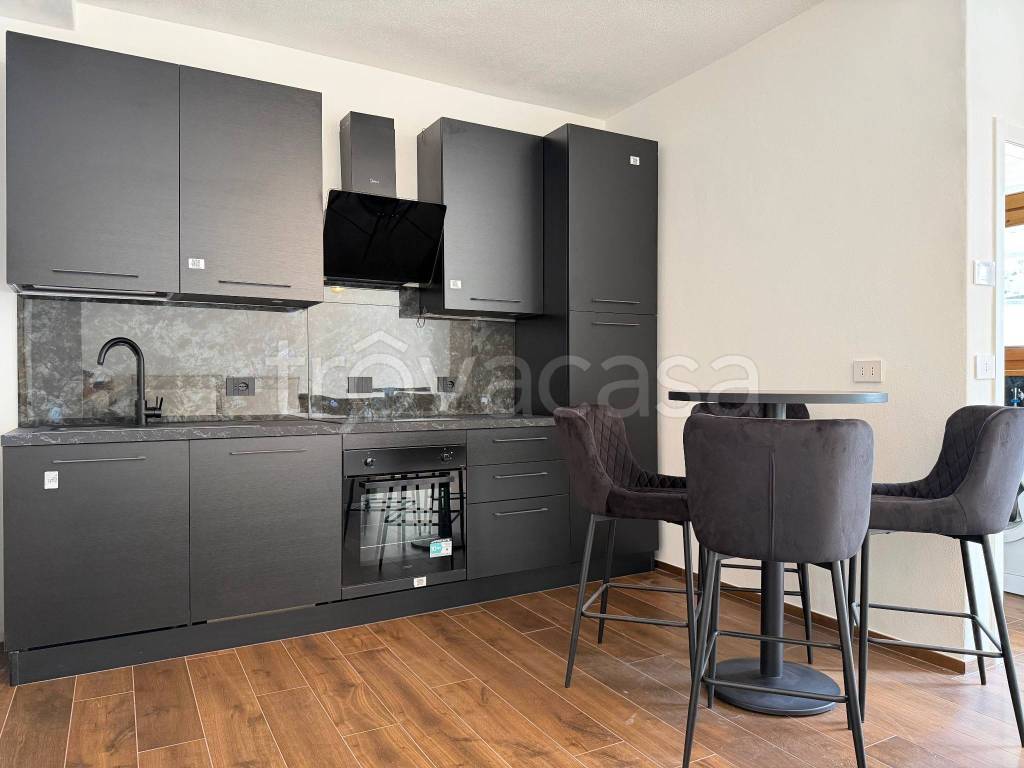 appartamento in vendita a Valdisotto in zona Cepina