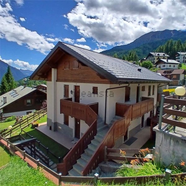 appartamento in vendita a Valdisotto in zona Oga