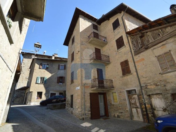 appartamento in vendita a Valdisotto in zona Piatta