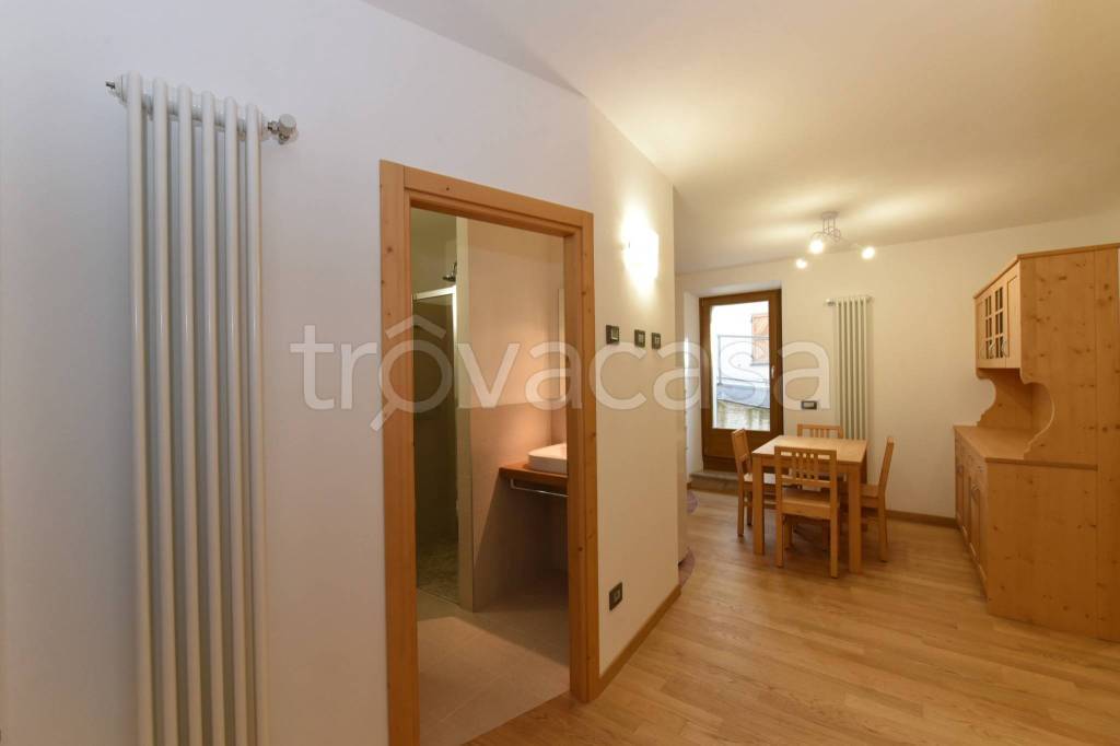 appartamento in vendita a Valdisotto in zona Piatta