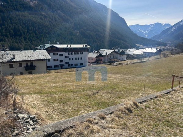 villa in vendita a Valdisotto in zona Cepina