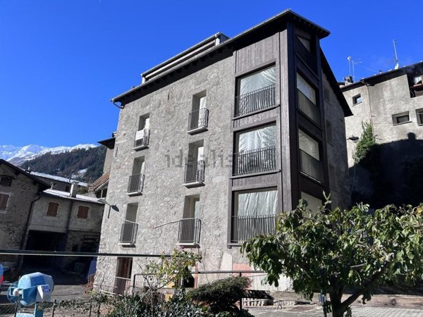 appartamento in vendita a Valdisotto in zona Cepina
