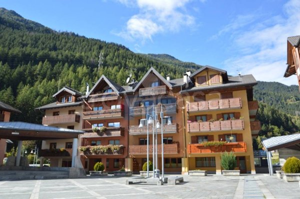 appartamento in vendita a Valdisotto in zona Cepina