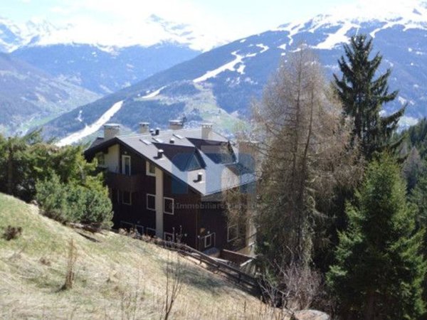 appartamento in vendita a Valdisotto in zona Oga