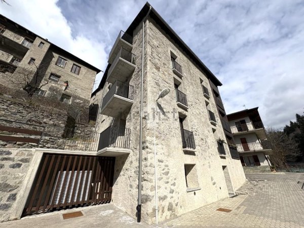 appartamento in vendita a Valdisotto in zona Cepina