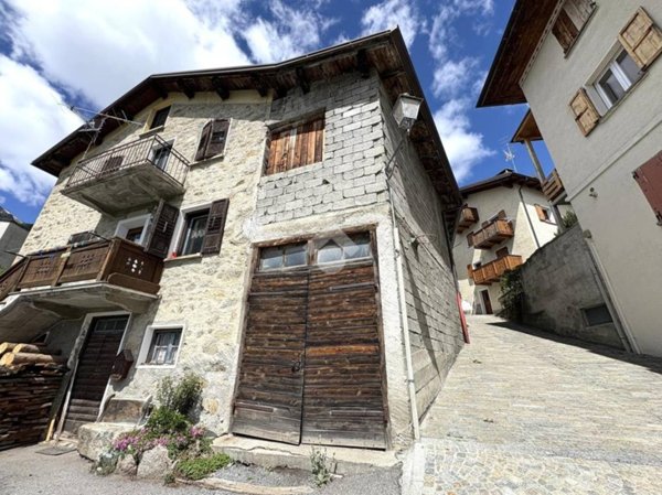 appartamento in vendita a Valdisotto in zona Oga