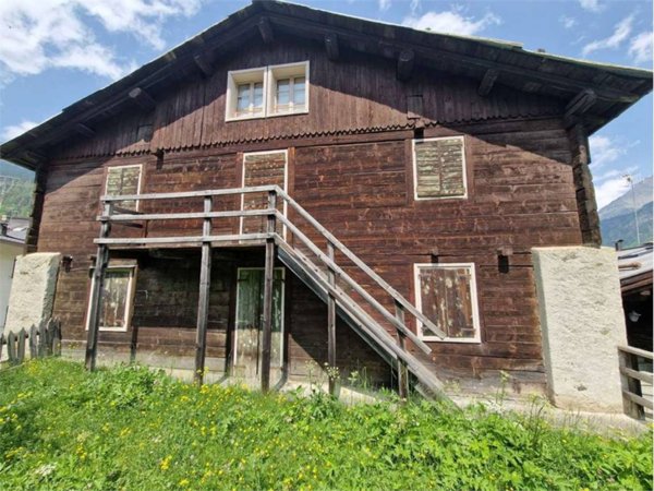 casa indipendente in vendita a Valfurva in zona Santa Caterina