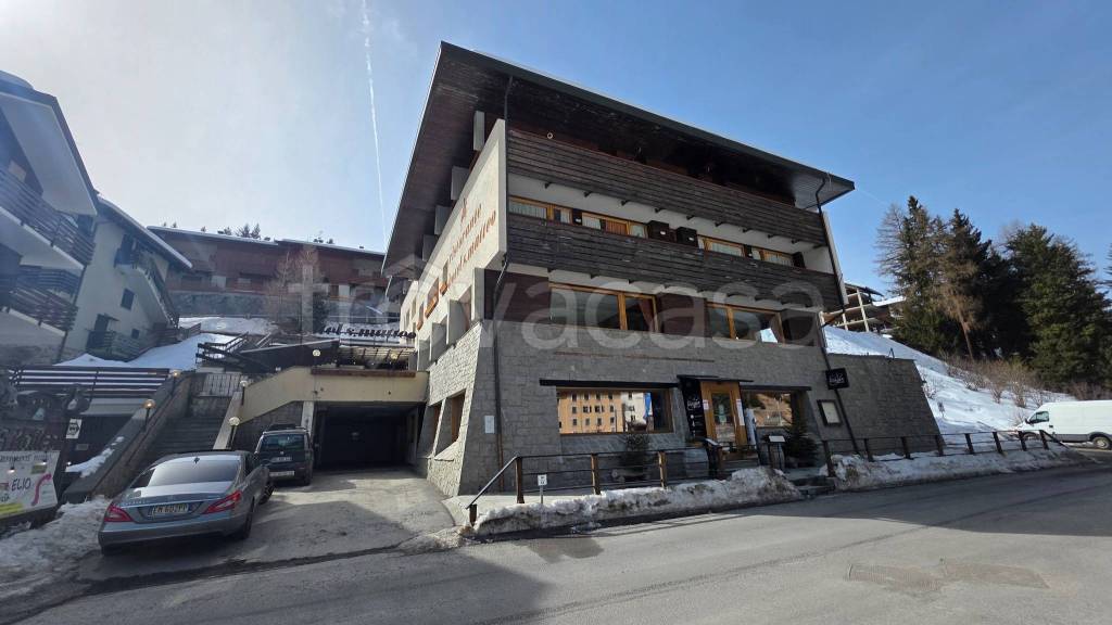 negozio in vendita a Valfurva in zona Santa Caterina