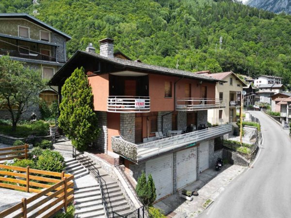 appartamento in vendita a Val Masino in zona San Martino