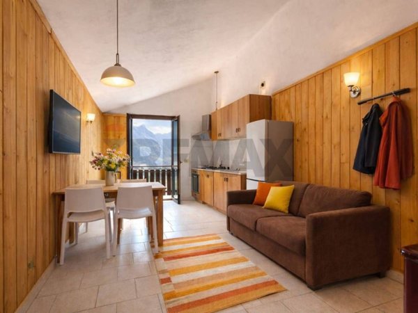 appartamento in vendita a Val Masino in zona Cataeggio