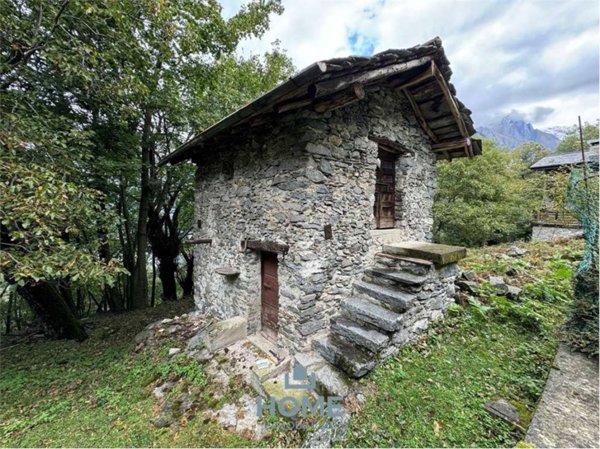 casa indipendente in vendita a Verceia