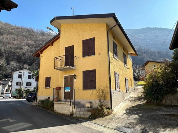 casa indipendente in vendita a Verceia
