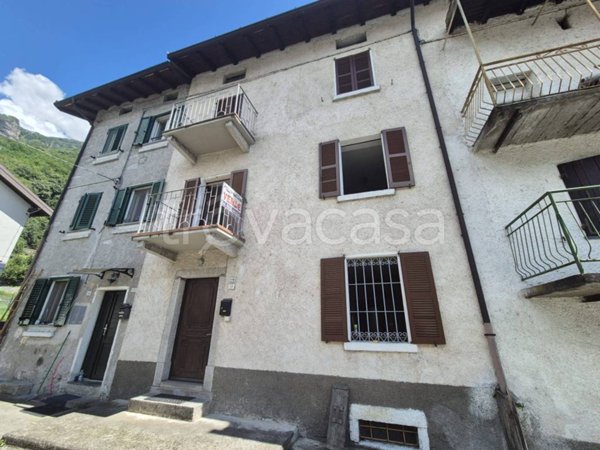 casa indipendente in vendita a Verceia