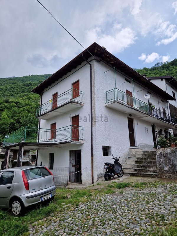 casa indipendente in vendita a Verceia