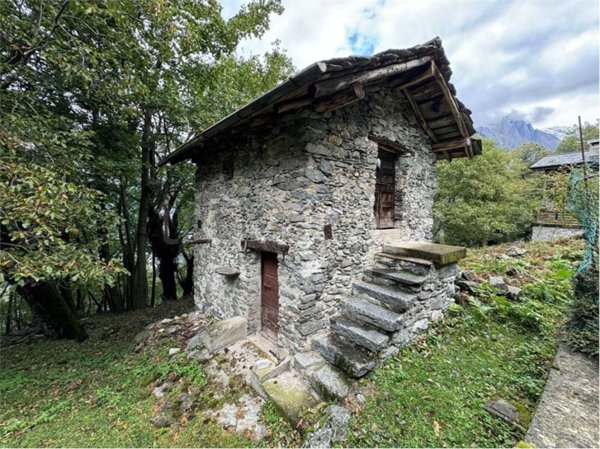 casa indipendente in vendita a Verceia