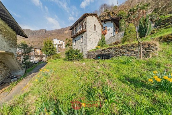 appartamento in vendita a Verceia