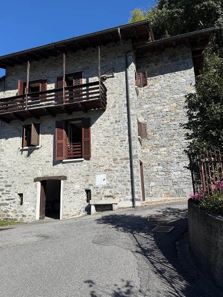 appartamento in vendita a Verceia