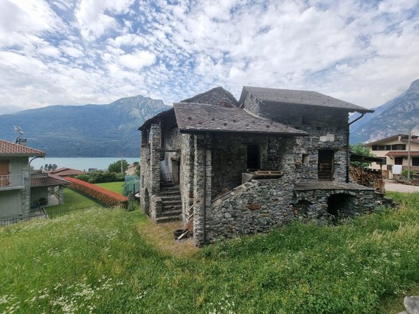 appartamento in vendita a Verceia