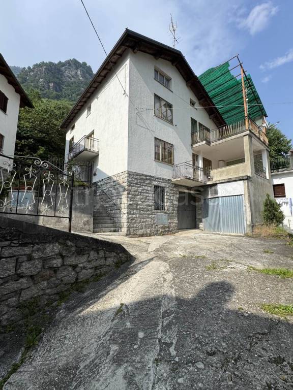 appartamento in vendita a Villa di Chiavenna
