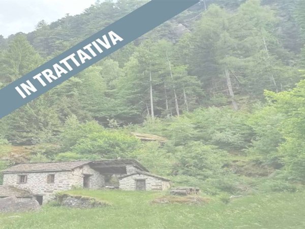 casa indipendente in vendita a Villa di Chiavenna