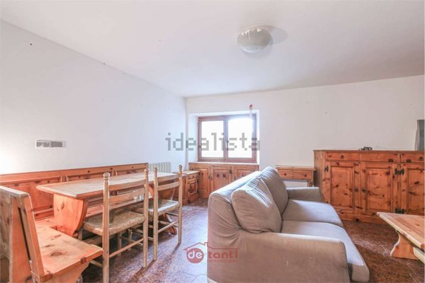 casa indipendente in vendita a Villa di Chiavenna