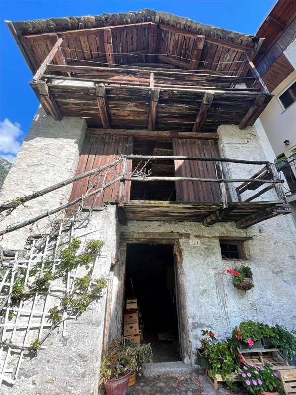 casa indipendente in vendita a Villa di Chiavenna