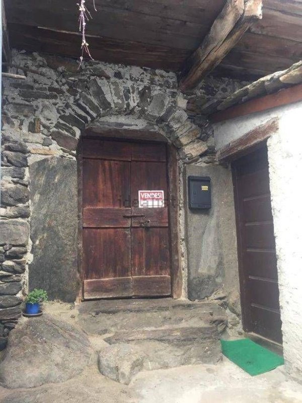 casa indipendente in vendita a Villa di Chiavenna