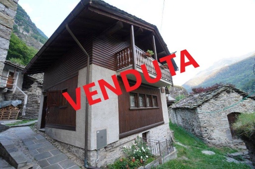 casa indipendente in vendita a Villa di Chiavenna