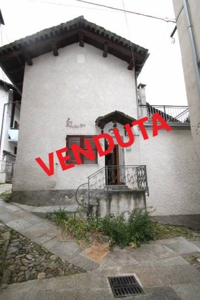 casa indipendente in vendita a Villa di Chiavenna in zona Chete