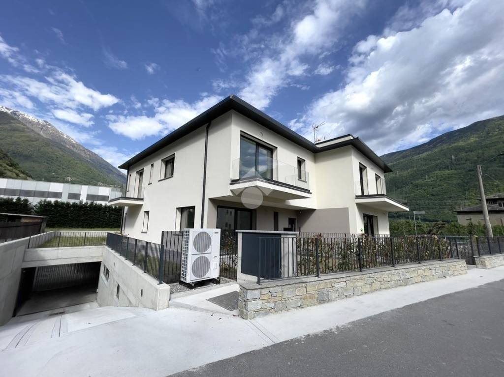 appartamento in vendita a Villa di Tirano