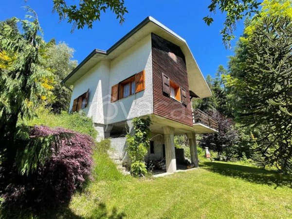 casa indipendente in vendita a Villa di Tirano