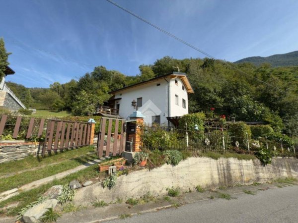 casa indipendente in vendita a Villa di Tirano in zona Motta