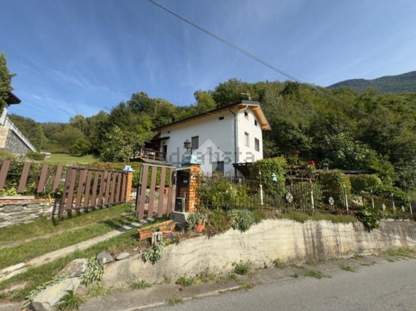 casa indipendente in vendita a Villa di Tirano in zona Motta