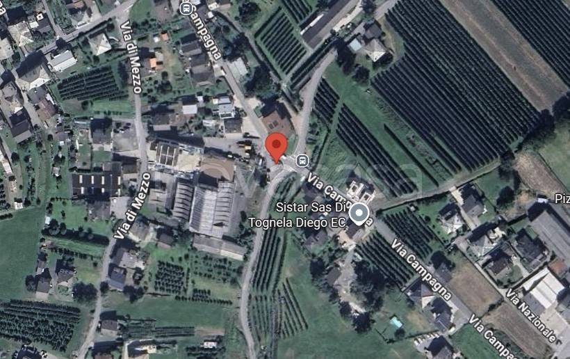 locale commerciale in vendita a Villa di Tirano