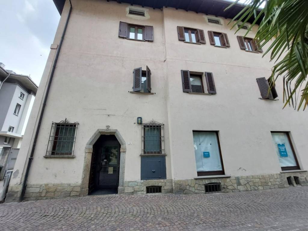 casa indipendente in vendita a Villa di Tirano