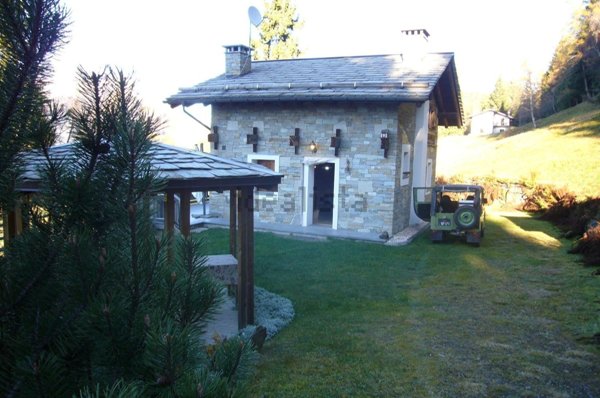 casa indipendente in vendita a Villa di Tirano