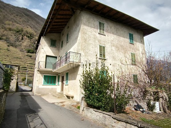 casa indipendente in vendita a Villa di Tirano