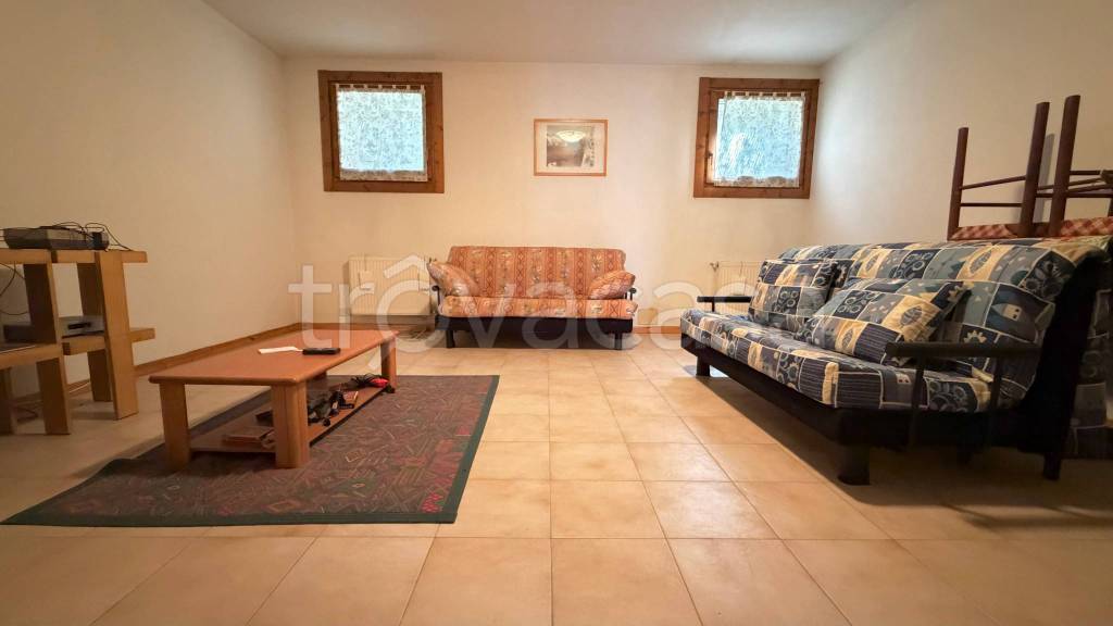 appartamento in vendita a Villa di Tirano in zona Motta