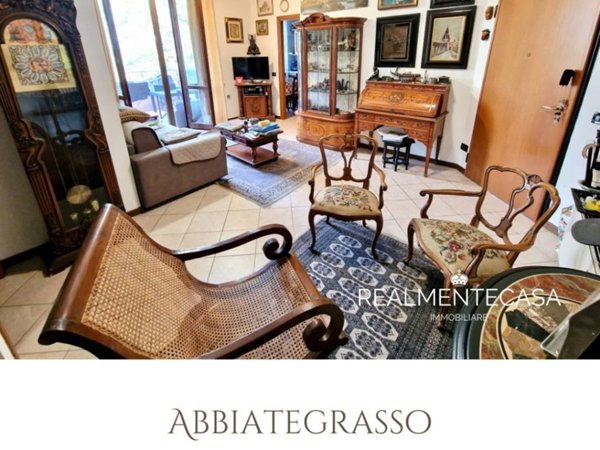 appartamento in vendita ad Abbiategrasso in zona Castelletto