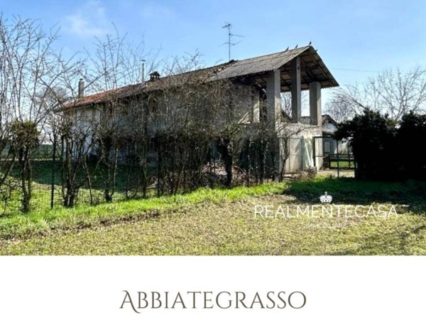 casa indipendente in vendita ad Abbiategrasso