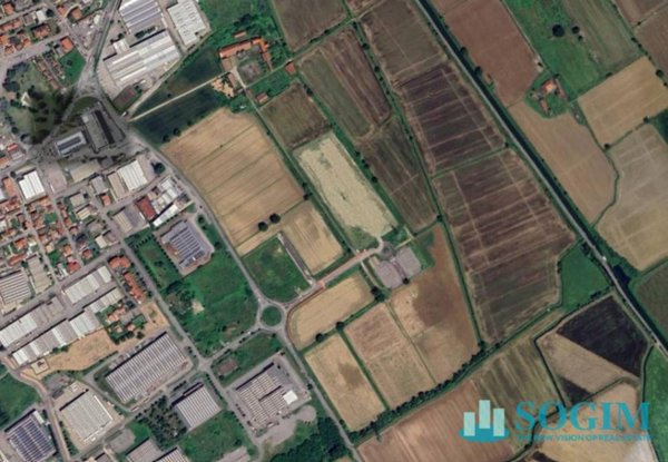 terreno industriale in vendita ad Abbiategrasso