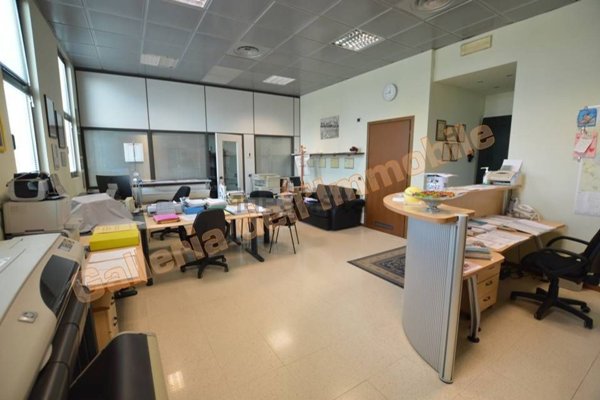 ufficio in vendita ad Abbiategrasso